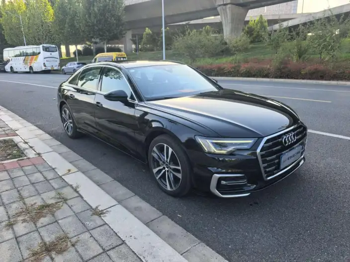 Audi A6L 2024 Model 40 TFSI Luxury Dynamic Model – фото 3