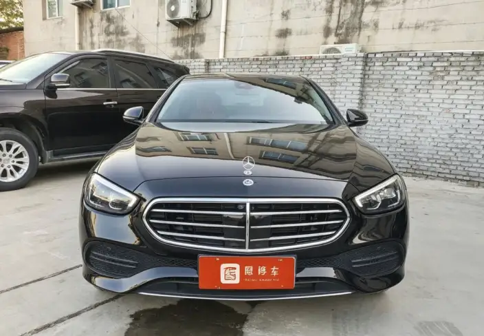 Mercedes-Benz C-Class 2024 Model C 260 L – фото 2