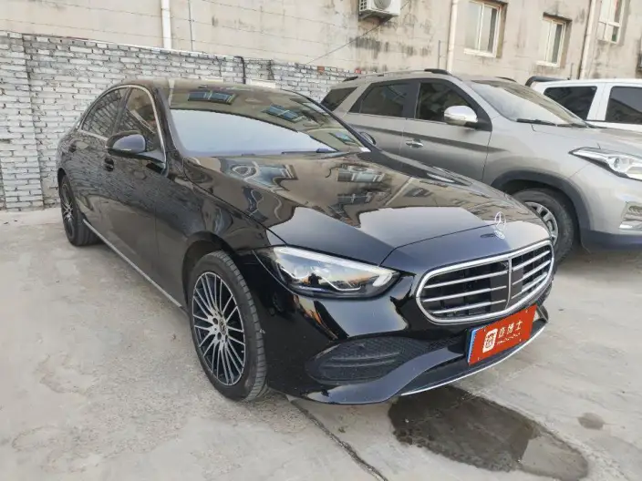 Mercedes-Benz C-Class 2024 Model C 260 L – фото 3
