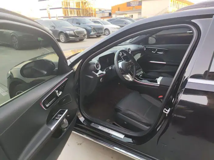 Mercedes-Benz C-Class 2024 Model C 260 L – фото 8
