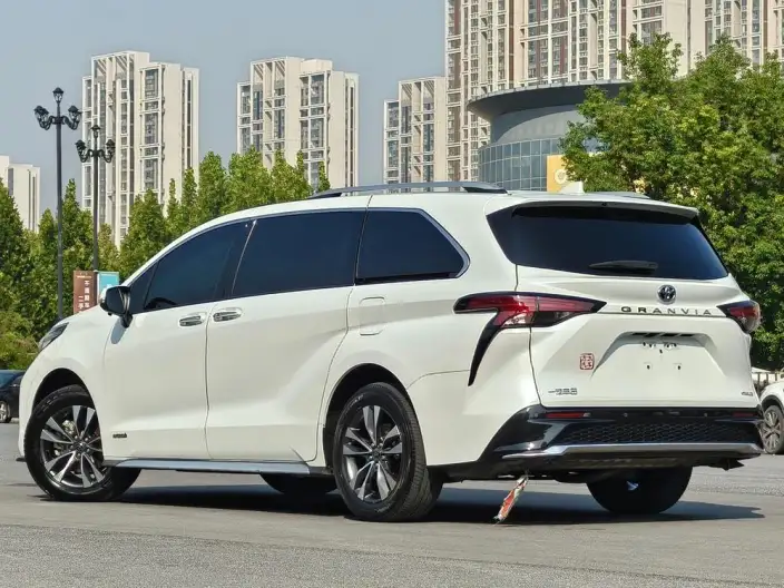 Granvia 2023 Model Intelligent Hybrid 2.5L Deluxe Edition – фото 5