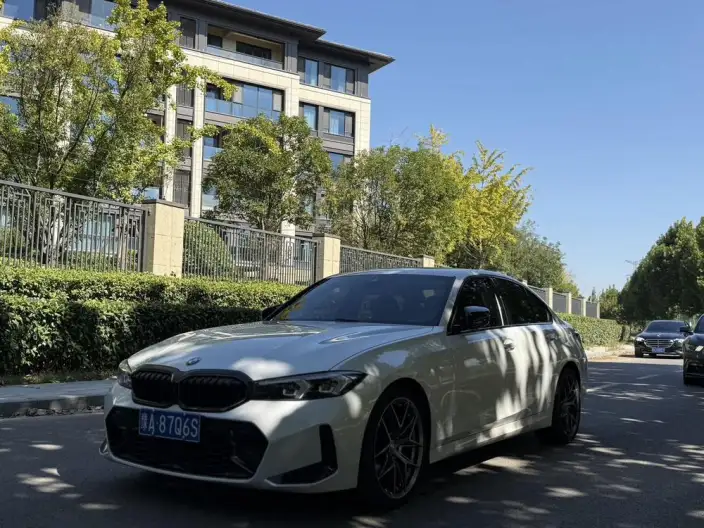 BMW 3 Series 2025 Model 330i 50th Anniversary Limited edition – фото 1