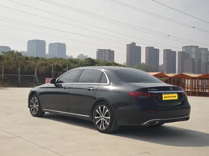 Mercedes-Benz E-Class PHEV 2022 Model Facelift E 350 e L sedan – фото 4