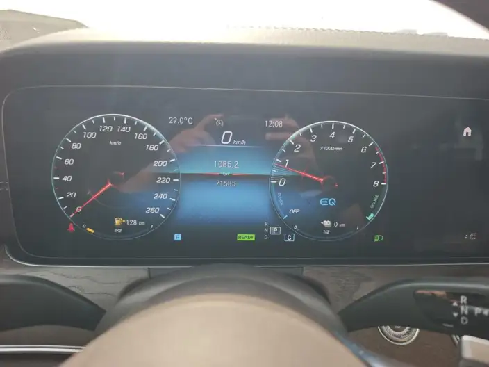Mercedes-Benz E-Class PHEV 2022 Model Facelift E 350 e L sedan – фото 8