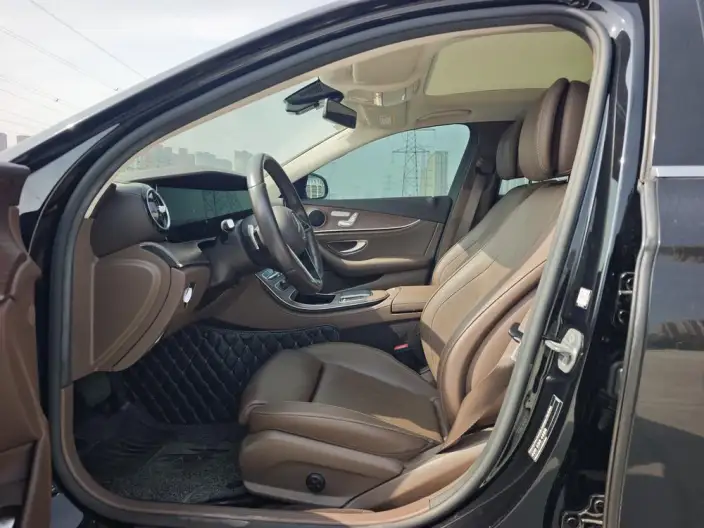 Mercedes-Benz E-Class PHEV 2022 Model Facelift E 350 e L sedan – фото 9