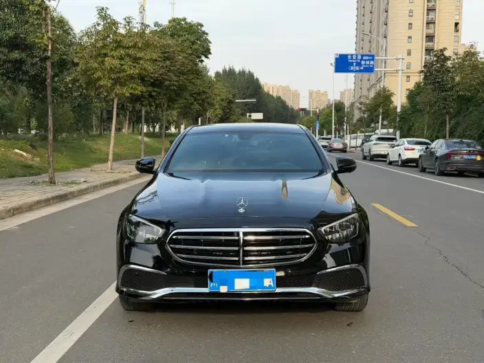 Mercedes-Benz E-Class 2022 Model Facelift E 300 L Fashion Model Sports sedan – фото 2