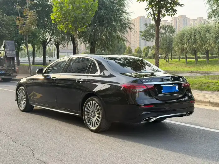 Mercedes-Benz E-Class 2022 Model Facelift E 300 L Fashion Model Sports sedan – фото 4