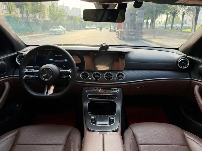 Mercedes-Benz E-Class 2022 Model Facelift E 300 L Fashion Model Sports sedan – фото 7