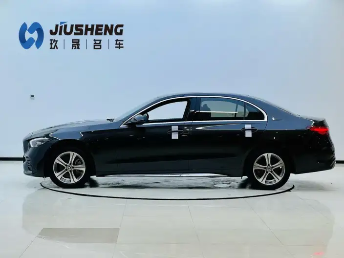 Mercedes-Benz C-Class 2022 Model C 200 L Sports Edition – фото 3