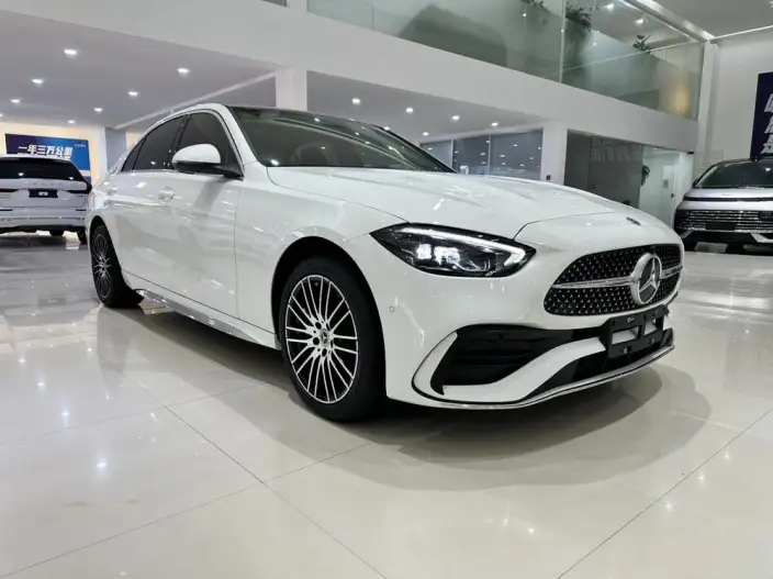 Mercedes-Benz C-Class 2024 Model Facelift II C 260 L Sports Edition – фото 3