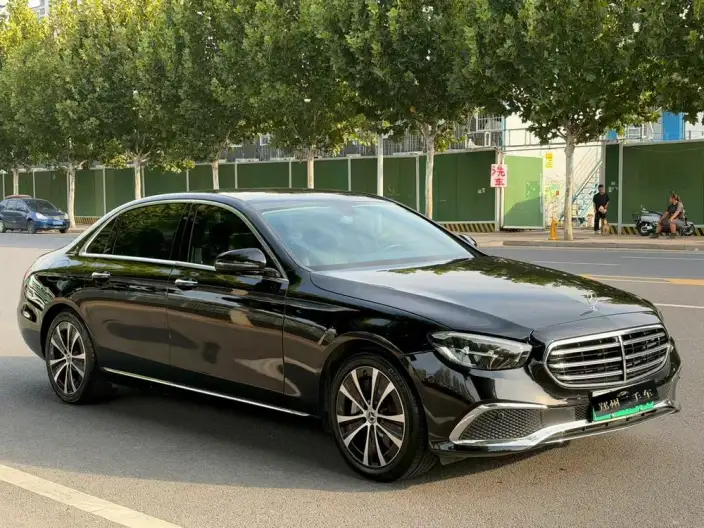Mercedes-Benz E-Class PHEV 2022 Model Facelift II E 350 e L sedan – фото 3