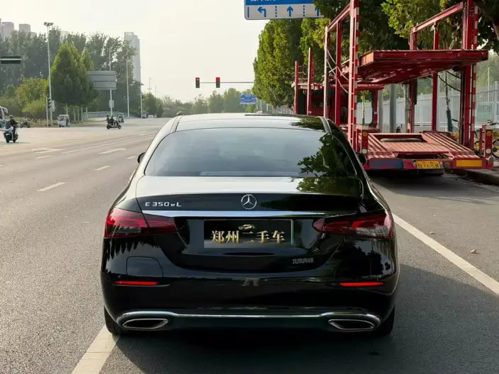 Mercedes-Benz E-Class PHEV 2022 Model Facelift II E 350 e L sedan – фото 5
