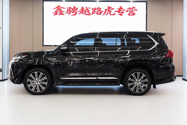 Lexus LX Модель 2019 года 5.7L автоматическое 4WD 7 seat параллельный импорт Imported – фото 3
