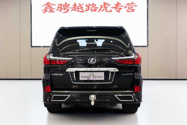 Lexus LX Модель 2019 года 5.7L автоматическое 4WD 7 seat параллельный импорт Imported – фото 8