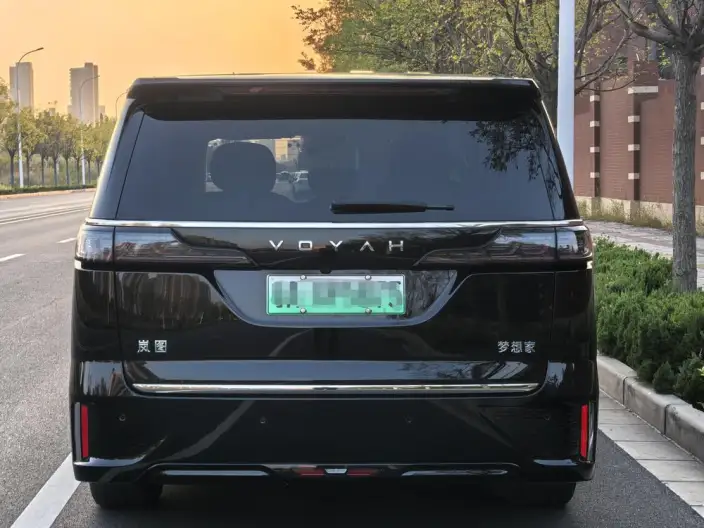 VOYAH Dreamer PHEV 2024 Model Ultra-long Endurance Ultimate Edition – фото 4