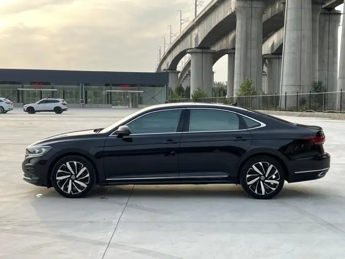 Volkswagen Passat 2022 Model 330TSI Elite Edition