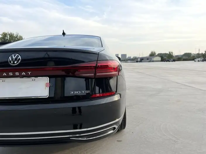 Volkswagen Passat 2022 Model 330TSI Elite Edition – фото 9