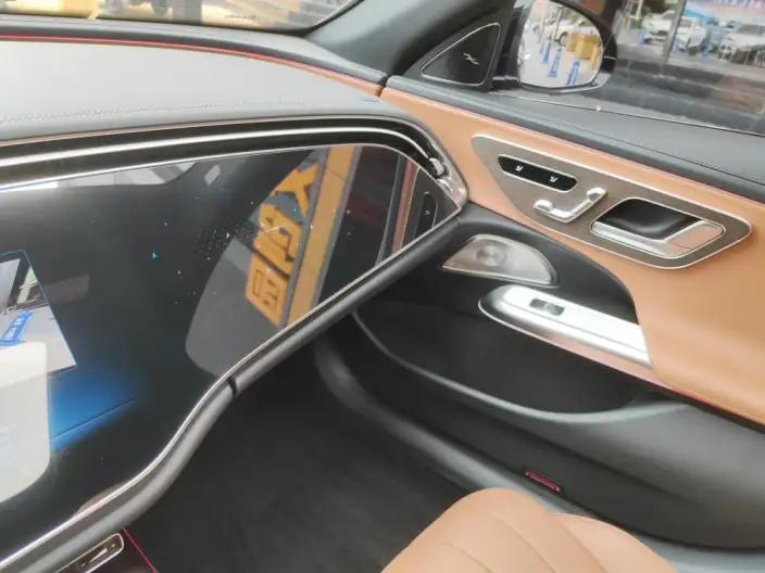 Mercedes-Benz E-Class 2024 Model E 300 L Luxury Model sedan – фото 7