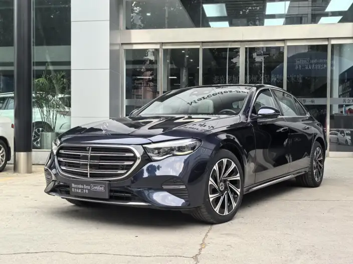 Mercedes-Benz E-Class 2024 Model E 300 L Luxury Model sedan – фото 1