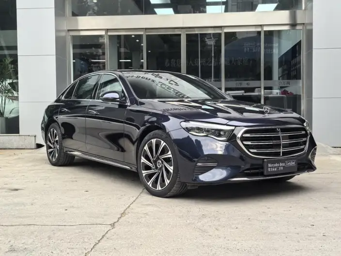 Mercedes-Benz E-Class 2024 Model E 300 L Luxury Model sedan – фото 3