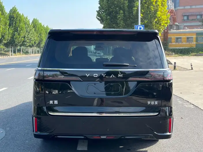 VOYAH Dreamer PHEV 2024 Model Ultra-long Endurance Superior Edition – фото 6