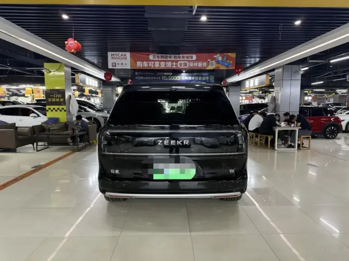 ZEEKR 9X 2025 Model Ultra Edition 70kWh VI seat