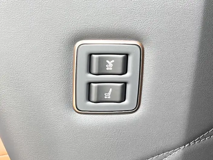 Elfa 2023 Model 2.5L Intelligent Hybrid 4WD Premium – фото 7