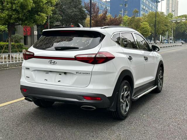 Hyundai Tucson 2019 280TGDi DCT 2WD Fashion China V – фото 7