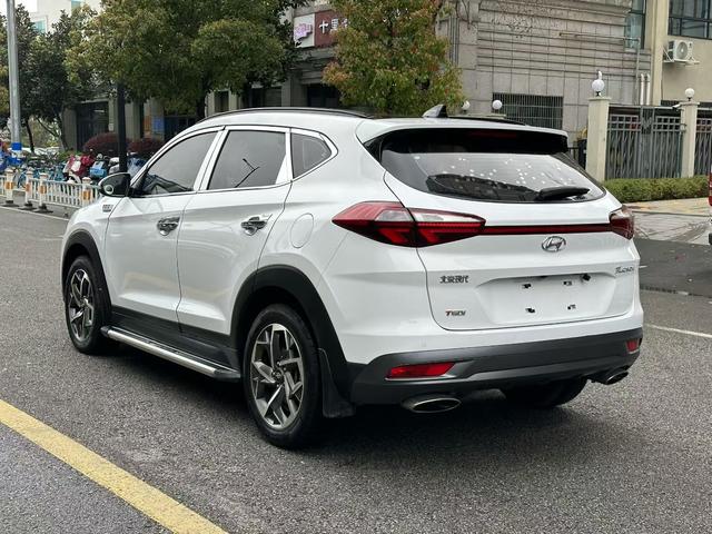 Hyundai Tucson 2019 280TGDi DCT 2WD Fashion China V – фото 9