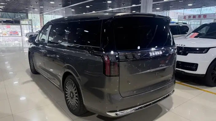 ZEEKR 009 2026 Model VI seat Ultra+ Executive Edition 4WD