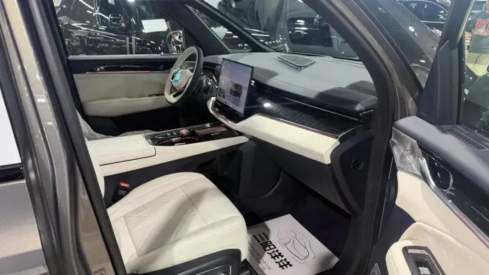 ZEEKR 009 2026 Model VI seat Ultra+ Executive Edition 4WD – фото 10