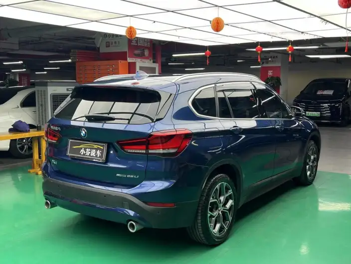 BMW X1 2022 Model sDrive25Li Leading Model – фото 7