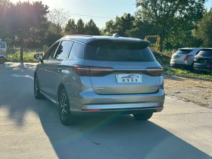 BYD Song MAX DM 2022 Model DM-i 105KM Flagship Model – фото 5
