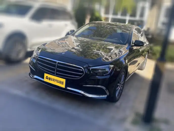 Mercedes-Benz E-Class 2022 Model E 260 L 4MATIC sedan – фото 1
