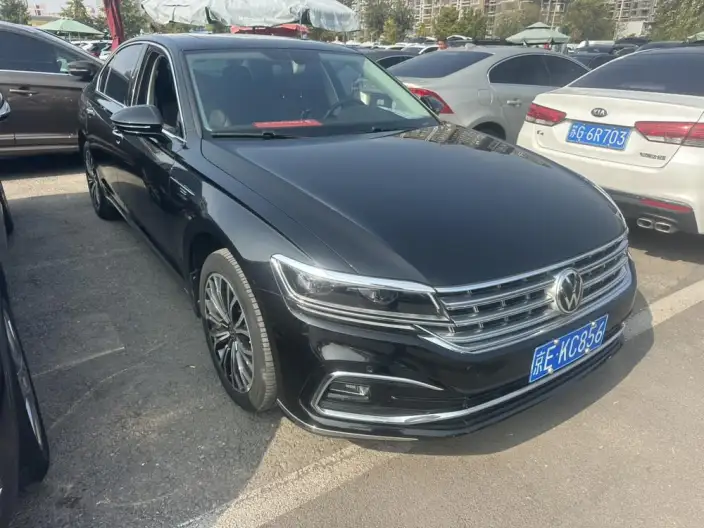Volkswagen Phaeton 2021 Model 380TSI Deluxe Edition