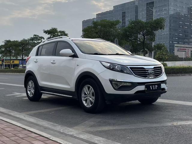 Kia Sportage 2014 модификация 2.0L автоматическое 2WD Edition GL – фото 3