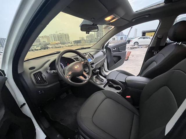 Kia Sportage 2014 модификация 2.0L автоматическое 2WD Edition GL – фото 8