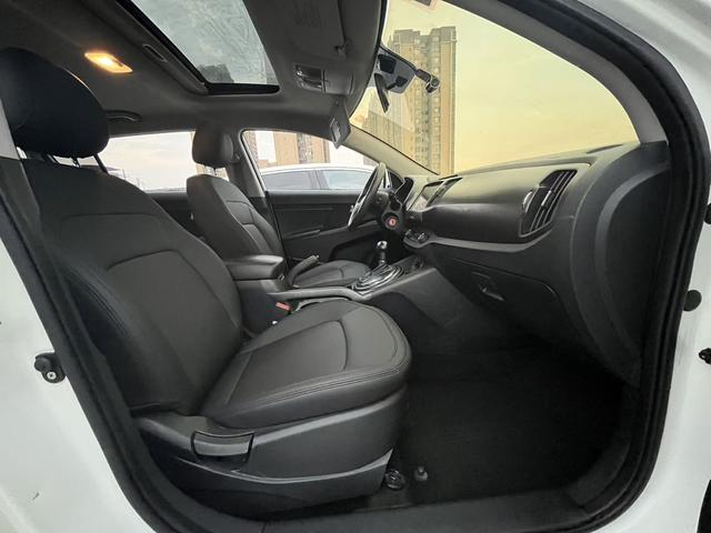 Kia Sportage 2014 модификация 2.0L автоматическое 2WD Edition GL – фото 9