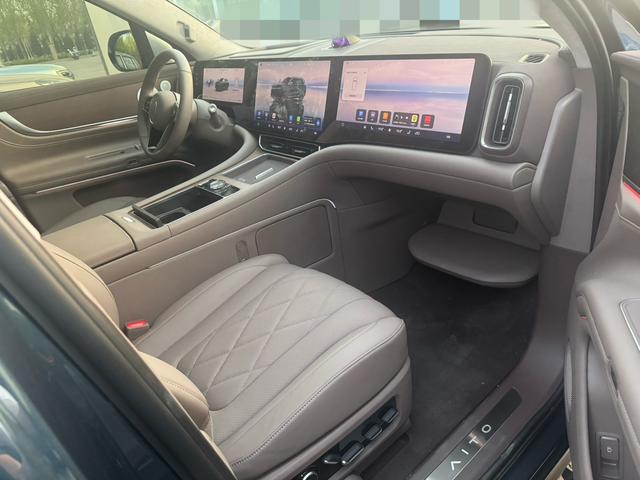 AITO M9 2024 Extended-Range Ultra 5-seater – фото 5
