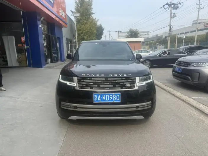 Range Rover 2023 Model 3.0 L6 360PS Shengshi Edition