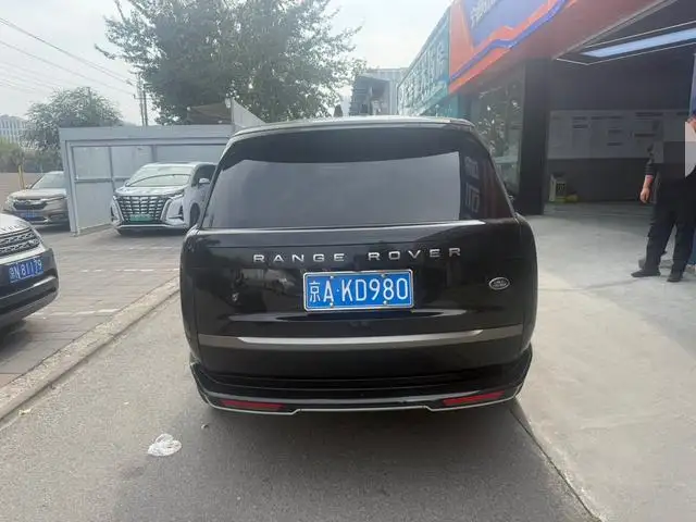 Range Rover 2023 Model 3.0 L6 360PS Shengshi Edition