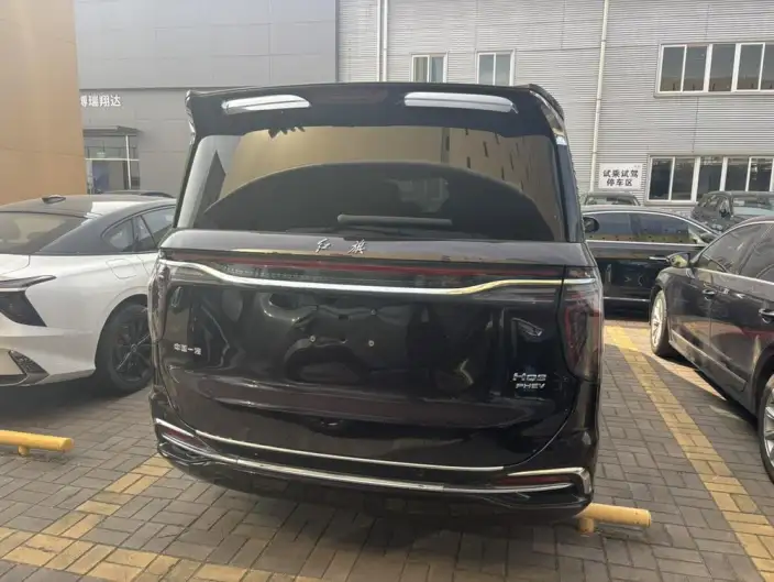 HONGQI HQ9 2024 Model Business Edition – фото 5
