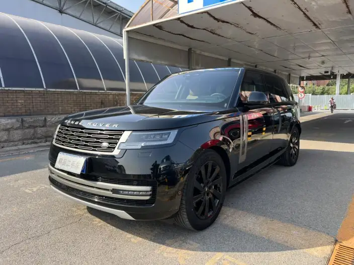 Range Rover 2023 Model 3.0 L6 400PS Shengshi VII seat Extended Edition