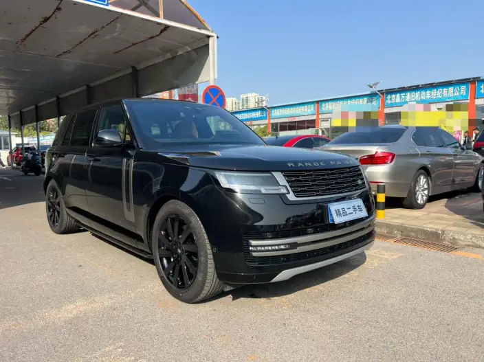 Range Rover 2023 Model 3.0 L6 400PS Shengshi VII seat Extended Edition