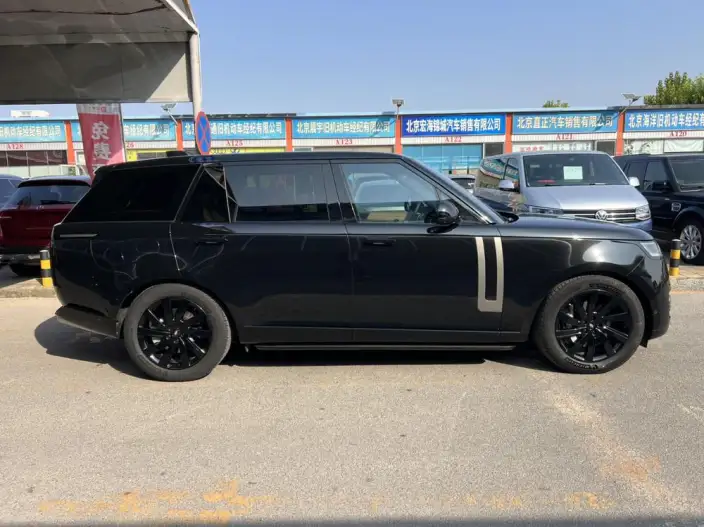 Range Rover 2023 Model 3.0 L6 400PS Shengshi VII seat Extended Edition – фото 7