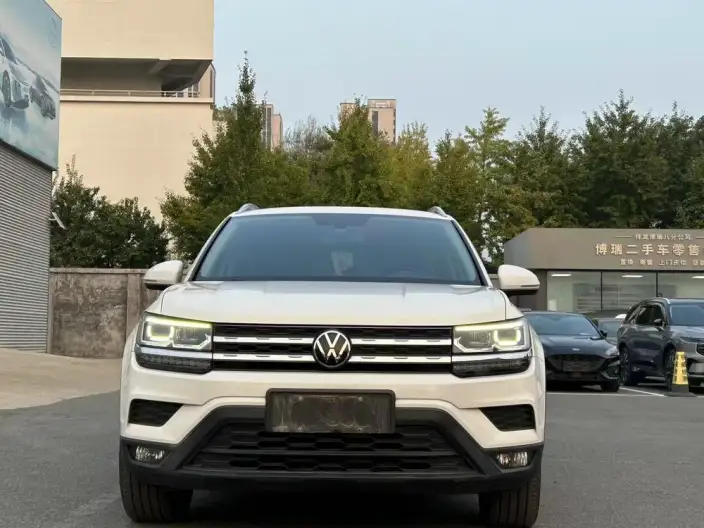 Volkswagen Tharu 2021 Model 280TSI 2WD Deluxe Edition PLUS