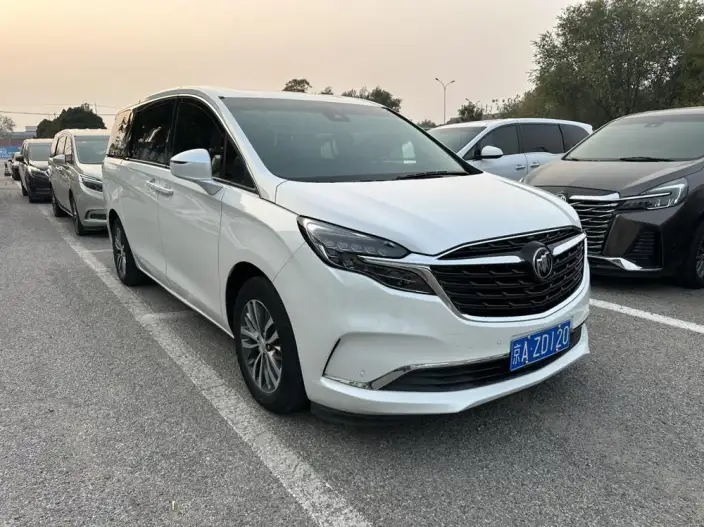 Buick GL8 2022 Model ES Luzun 653T Exclusive Model