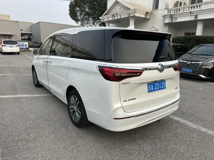 Buick GL8 2022 Model ES Luzun 653T Exclusive Model