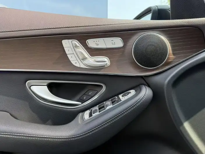 Mercedes-Benz GLC 2022 Model GLC 300 L 4MATIC Dynamic Model – фото 10
