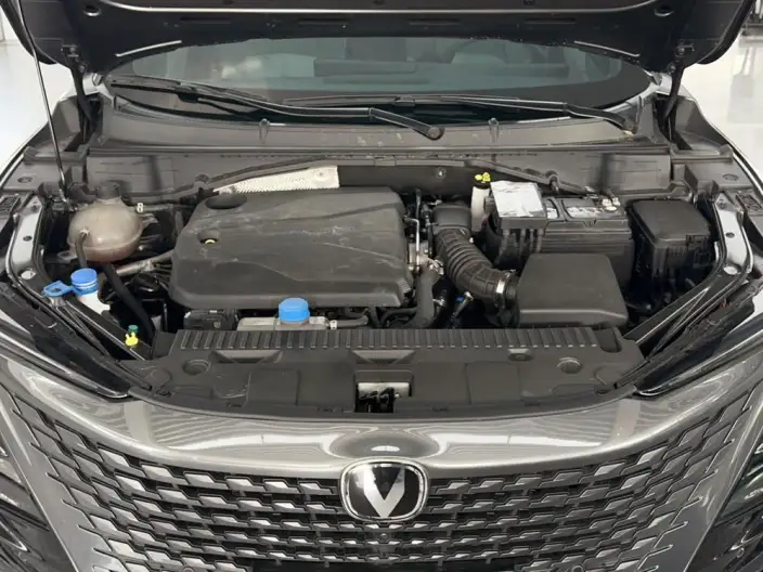 Changan UNI-T 2023 Model Second generation 1.5T Flagship Model – фото 8